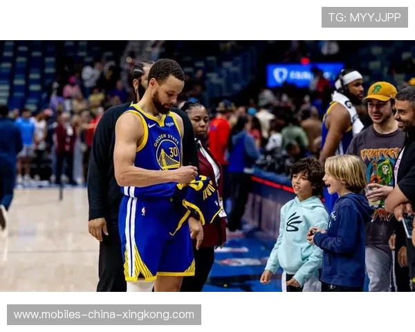 库里三分雨不停落下，勇士却被拖进拉锯局